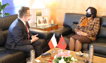 رئيسة الهيأة العليا للاتصال السمعي البصري تجري محادثات مع السيد كريسطوف كارووسكي سفير جمهورية بولونيا بالمغرب