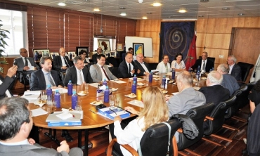وفد من الجمعية البرلمانية الأوربية يزور الهاكا بمناسبة اقتراع 07 أكتوبر