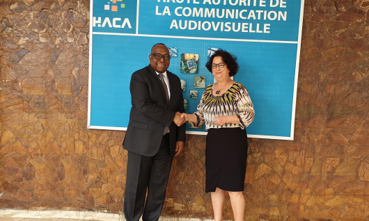 Le renforcement de l’expertise des régulateurs-médias en matière de monitoring du pluralisme et de promotion des standards professionnels au centre des consultations bilatérales entre la Présidente de la HACA et son homologue ivoirien tenues à Abidjan les